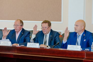 Депутаты корректируют законы о пчеловодстве и семеноводстве